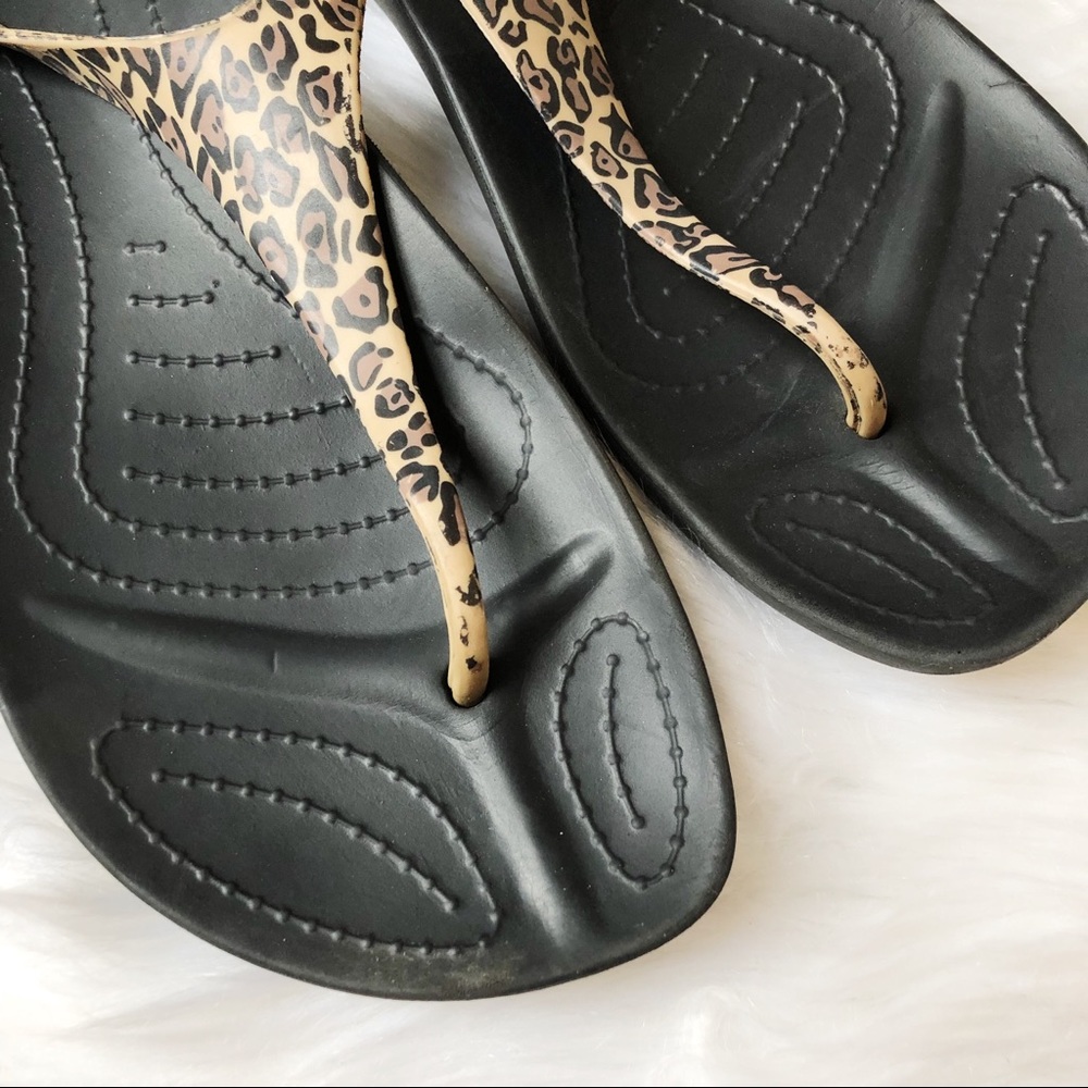 •SOLD• Crocs Sophisticated Sexi Flip Flop in Wild - Picture 2 of 8